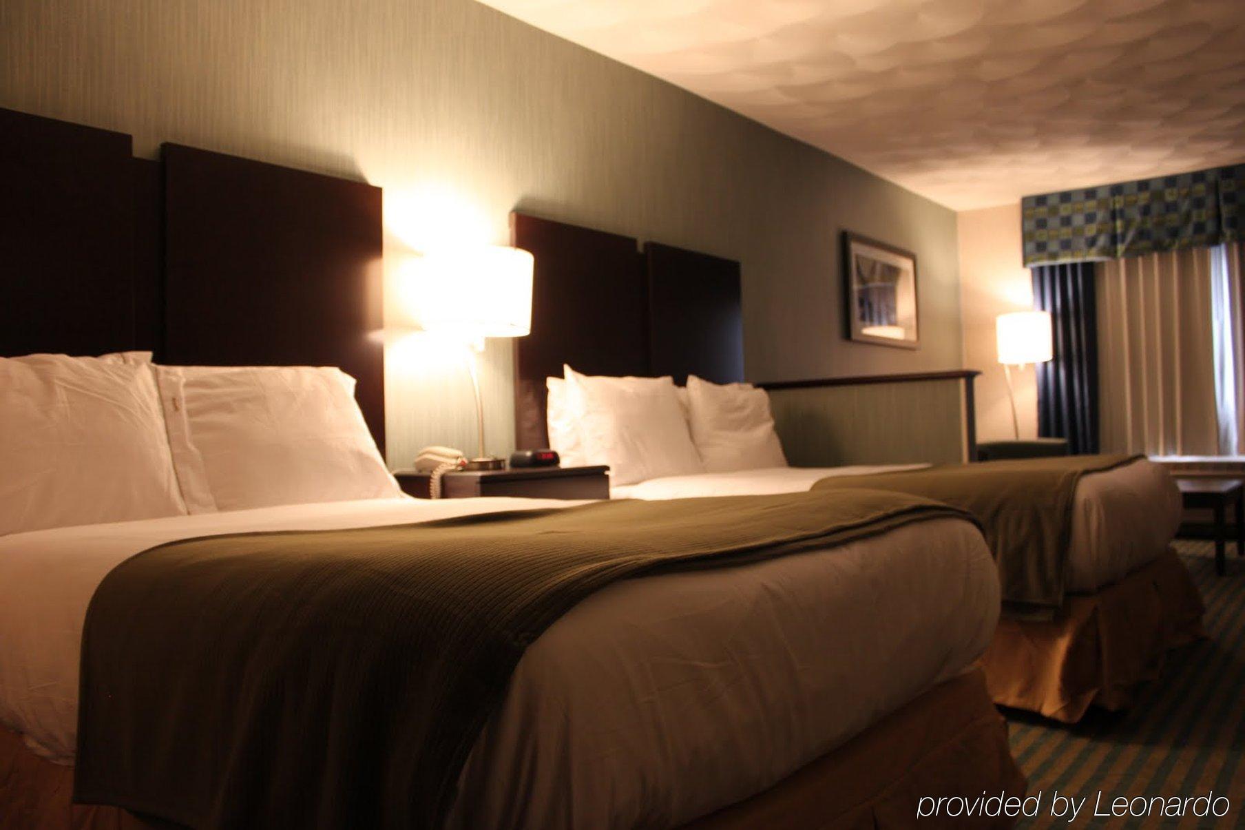 Holiday Inn Express & Suites Smithfield - Providence By Ihg Экстерьер фото